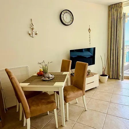 Appartement S Vyhledem Na Midia Family ,aheloy *